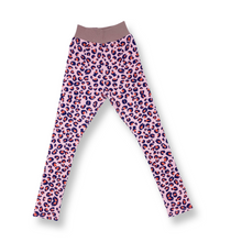 Lade das Bild in den Galerie-Viewer, BIO Leggings LEO ROSE - Morro do Papagaio Kollektion
