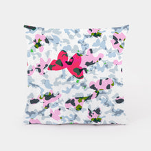 Load image into Gallery viewer, Cuddle pillow 25
