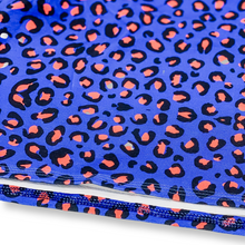 Lade das Bild in den Galerie-Viewer, BIO Kleid  LEO BLUE/ORANGE-Morro do Papagaio
